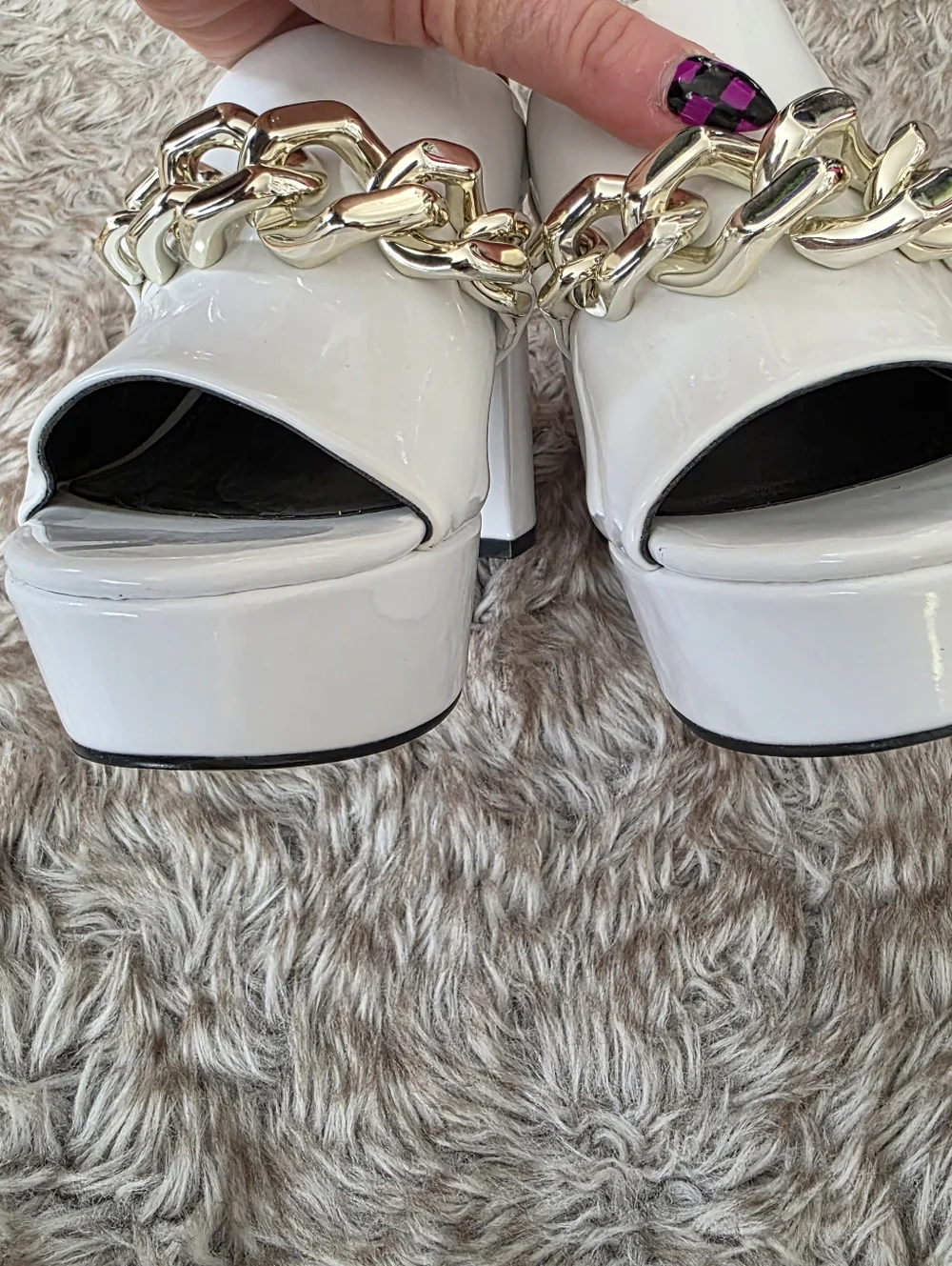 Nine West Relee White Rounded Open Toe‎ Chain Detail Platform Heels Women's 6.5